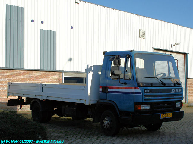 DAF-800-blau-140107-01-NL.jpg