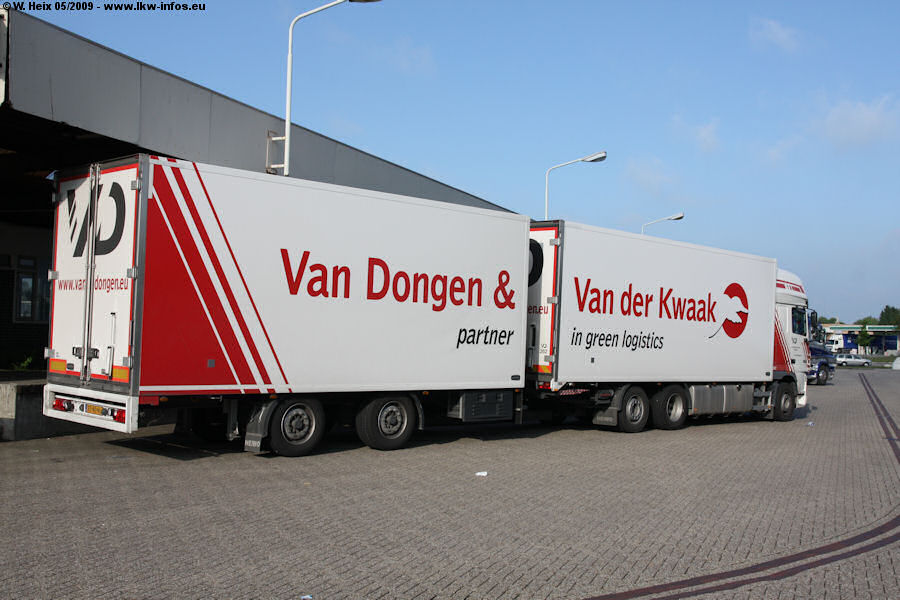 NL-DAF-XF-105460-van-Dongen-120509-03.jpg