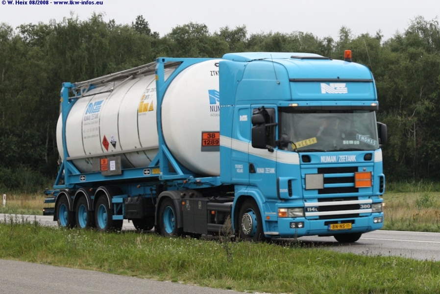 NL-Scania-114-L-380-Nijman-Zeetank-250808-01.jpg