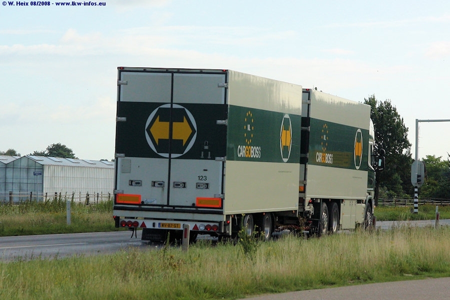 NL-Scania-124-L-470-Cargoboss-130808-02.jpg