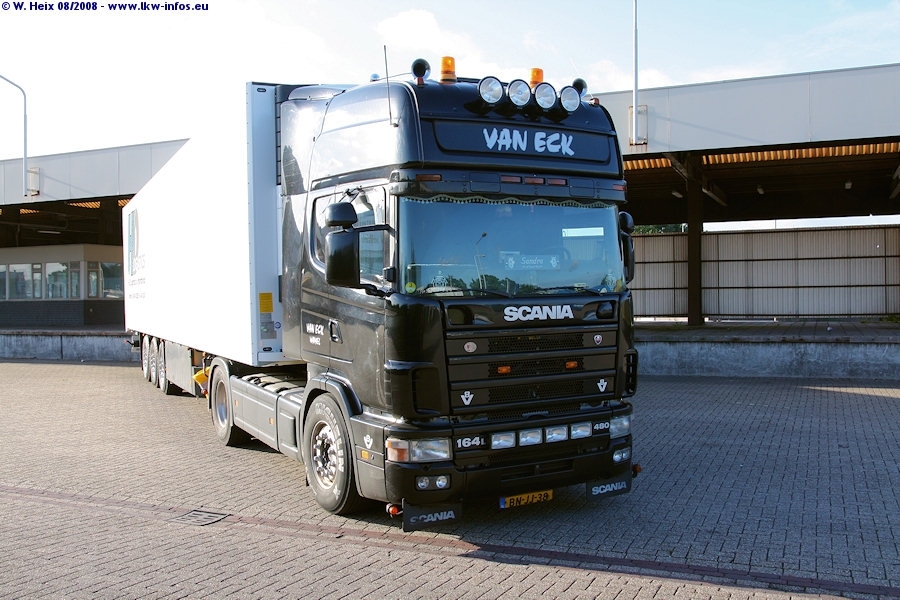 NL-Scania-164-L-480-schwarz-130808-04.jpg