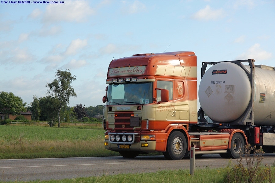 NL-Scania-164-L-580-vdBerg-130808-01.jpg