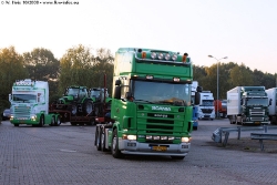NL-Scania-164-L-480-gruen-171008-02