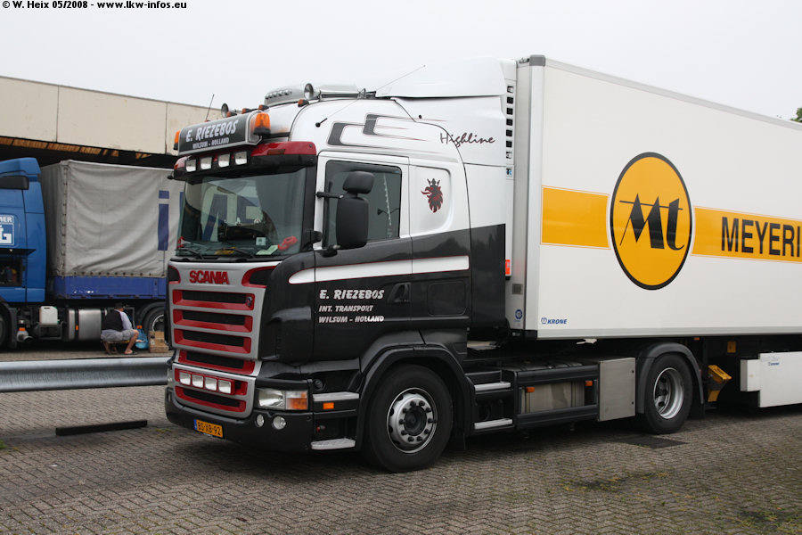 NL-Scania-R-480-Riezebos-160508-01.jpg