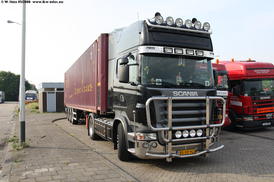 NL-Scania-R-500-schwarz-150508-03.jpg