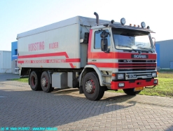Scania-93-M-250-rot-140107-03-NL