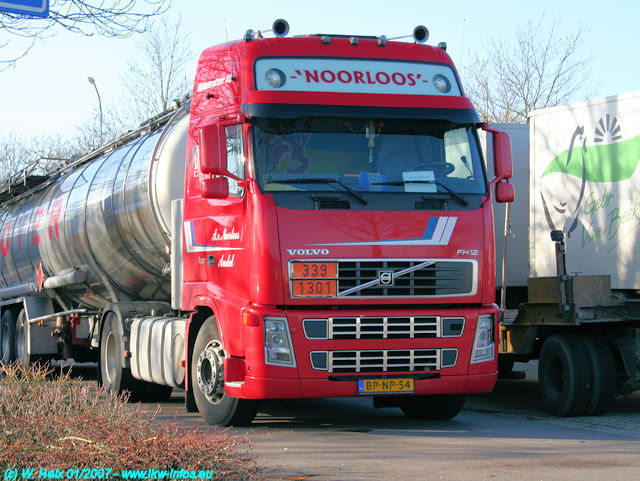 Volvo-FH12-420-Noorloos-140107-01-NL.jpg