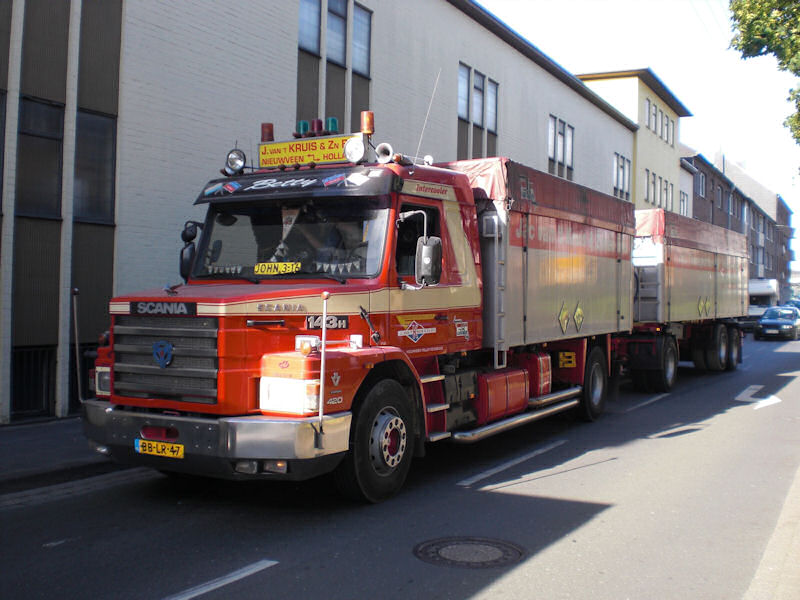NL-Scania-143-H-rot-Kleinrensing-201209-01.jpg - Ulrich Kleinrensing