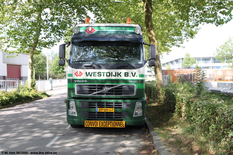 NL-Volvo-FH12-420-Westdijk-011209-02.jpg