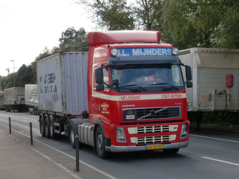 NL-Volvo-FH12-420-Mijnders-DS-070110-01.jpg - Trucker Jack