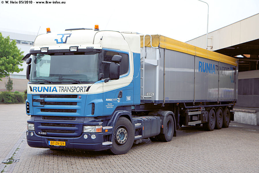 NL-Scania-R-420-Runia-120510-01.jpg