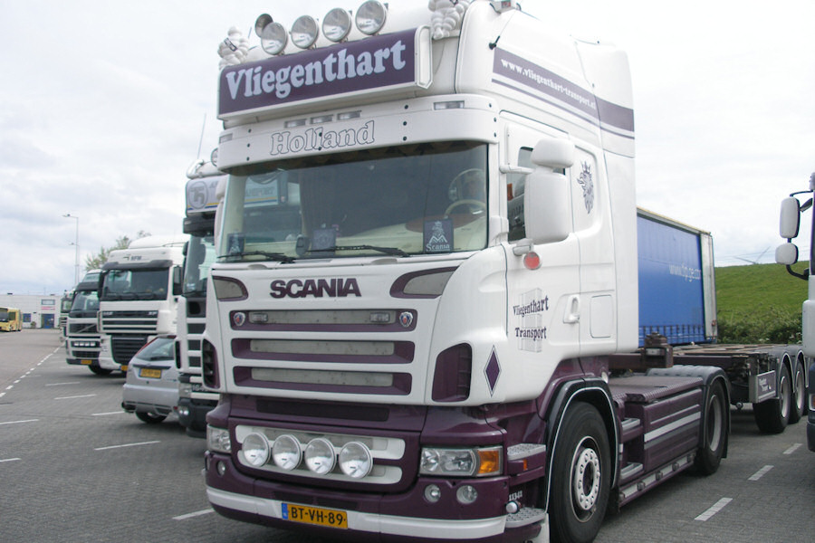 NL-Scania-R-Vliegenthart-Holz-100810-01.jpg