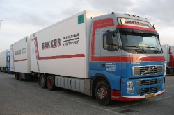 NL-Volvo-FH-440-Bakker-Holz-110810-01