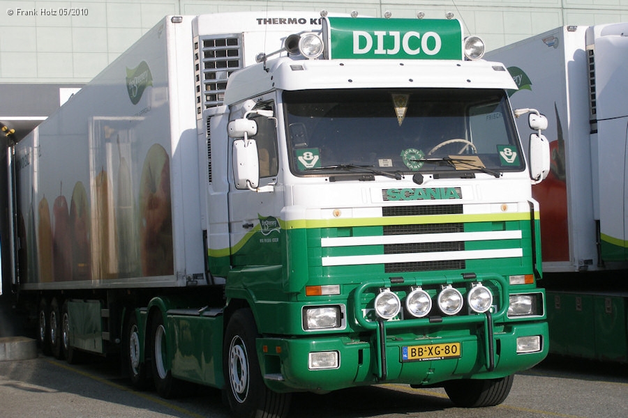 NL-Scania-143-M-420-Dijco-Holz-110810-01.jpg
