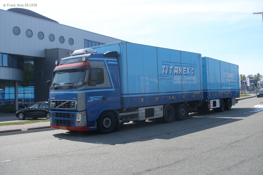 NL-Volvo-FH12-420-Titanex-Holz-110810-01.jpg
