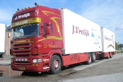 NL-Scania-R-500-Vrolijk-Holz-110810-01