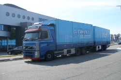 NL-Volvo-FH12-420-Titanex-Holz-110810-01