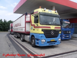 NL-MB-Actros-MP2-AB-Texel-Koster-141210-01