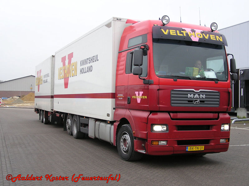 NL-MAN-TGA-XXL-Velthoven-Koster-151210-01.jpg
