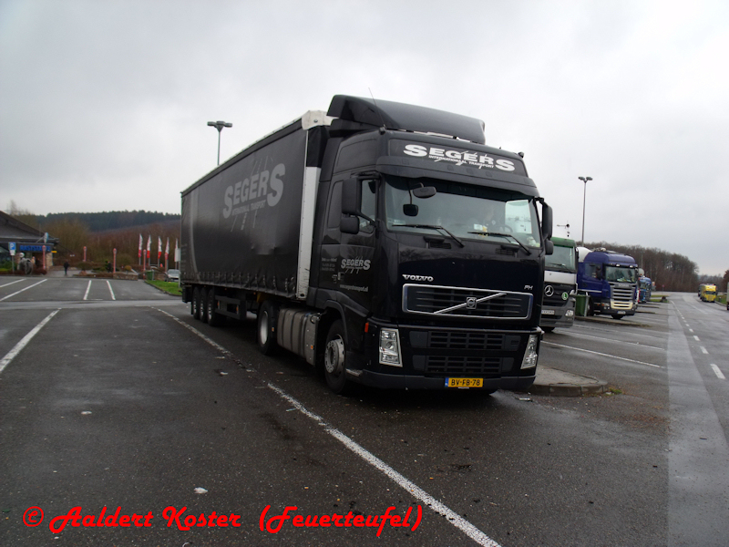 NL-Volvo-FH-Segers-Koster-141210-01.jpg