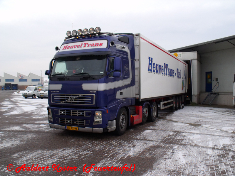 NL-Volvo-FH12-Heuvel-Trans-Koster-151210-01.jpg