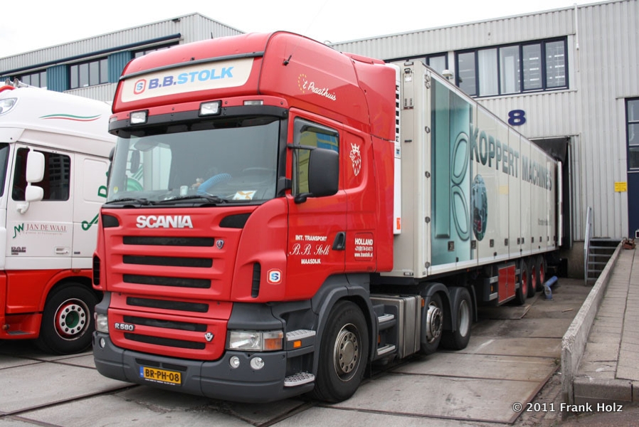 NL-Scania-R-580-Transtolk-Holz-100711-01.jpg