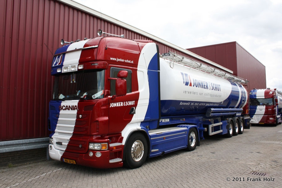 NL-Scania-R-II-500-Jonker+Schut-Holz-080711-03.jpg