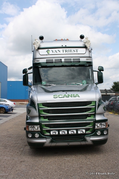 NL-Scania-T-II-van-Triest-Holz-080711-02.jpg