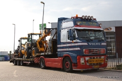 NL-Volvo-FH-Slik-Holz-090711-01