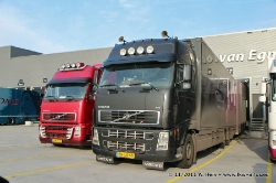 NL-Volvo-FH-schwarz-131111-01