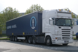 NOR-Scania-R-620-weiss-Holz-120810-01