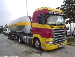 AUT-Scania-R-420-Halasz-020909-01