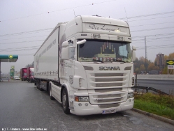 AUT-Scania-R-620-Die-Legende-Halasz-061110-02