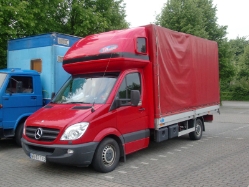 PL-MB-Sprinter-II-rot-DS-270610-01