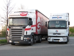 Scania-R-380-weiss-Holz-080607-01-POR