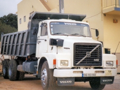 Volvo-LN-10-weiss-Michel-150806-01-POR