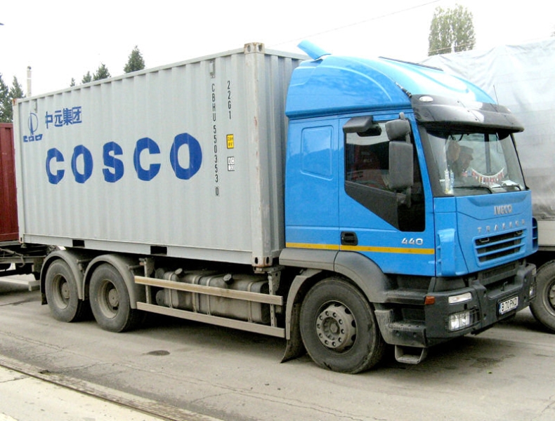 Iveco-Trakker-440-blau-Vorechovsky-291007-01-RO.jpg