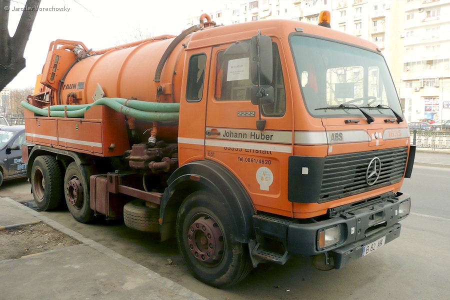 RO-MB-NG-2222-orange-Vorechovsky-220209-02.jpg