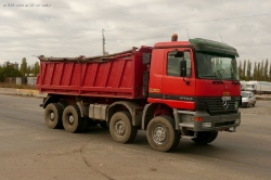 RO-MB-Actros-4140-rot-Vorechovsky-291008-01