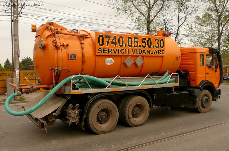 RO-MB-NG-orange-Vorechovsky-131008-02.jpg