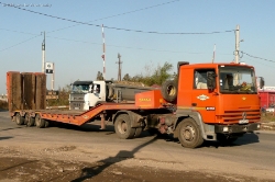 RO-Renault-R-340-rot-Vorechovsky-031108-01
