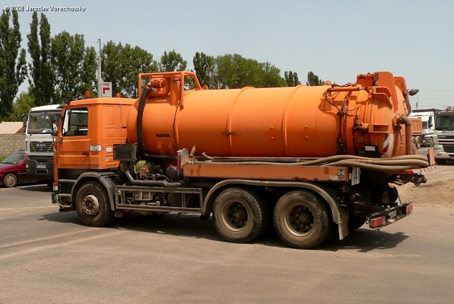 RO-Scania-112-orange-Vorechovsky-150908-02.jpg