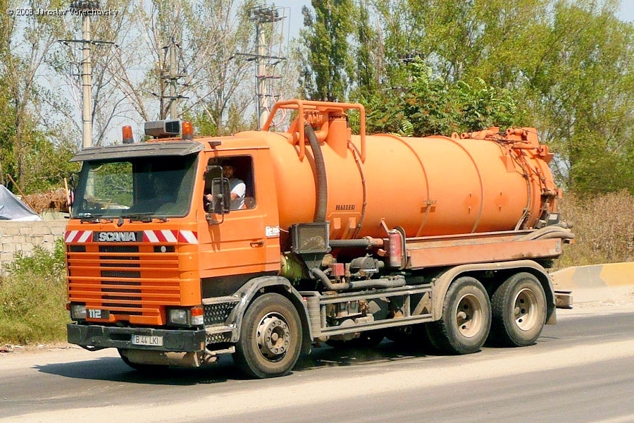 RO-Scania-112-orange-Vorechovsky-150908-03.jpg