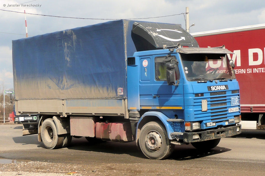 RO-Scania-113-M-360-blau-Vorechovsky-150309-01.jpg