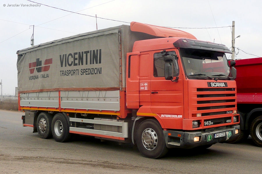 RO-Scania-143-H-450-orange-Vorechovsky-100209-01.jpg