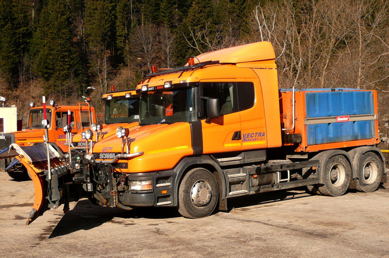 RO-Scania-4er-orange-Vorechovsky-160308-01.jpg