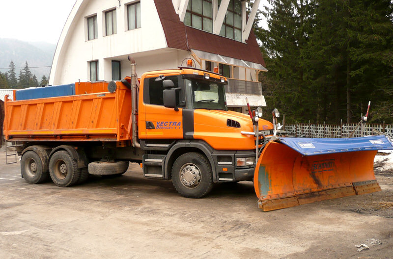 RO-Scania-4er-orange-Vorechovsky-160308-02.jpg