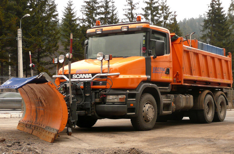 RO-Scania-4er-orange-Vorechovsky-160308-03.jpg