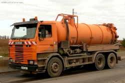 RO-Scania-112-M-orange-Vorechovsky-291008-01