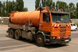 RO-Scania-112-orange-Vorechovsky-150908-01